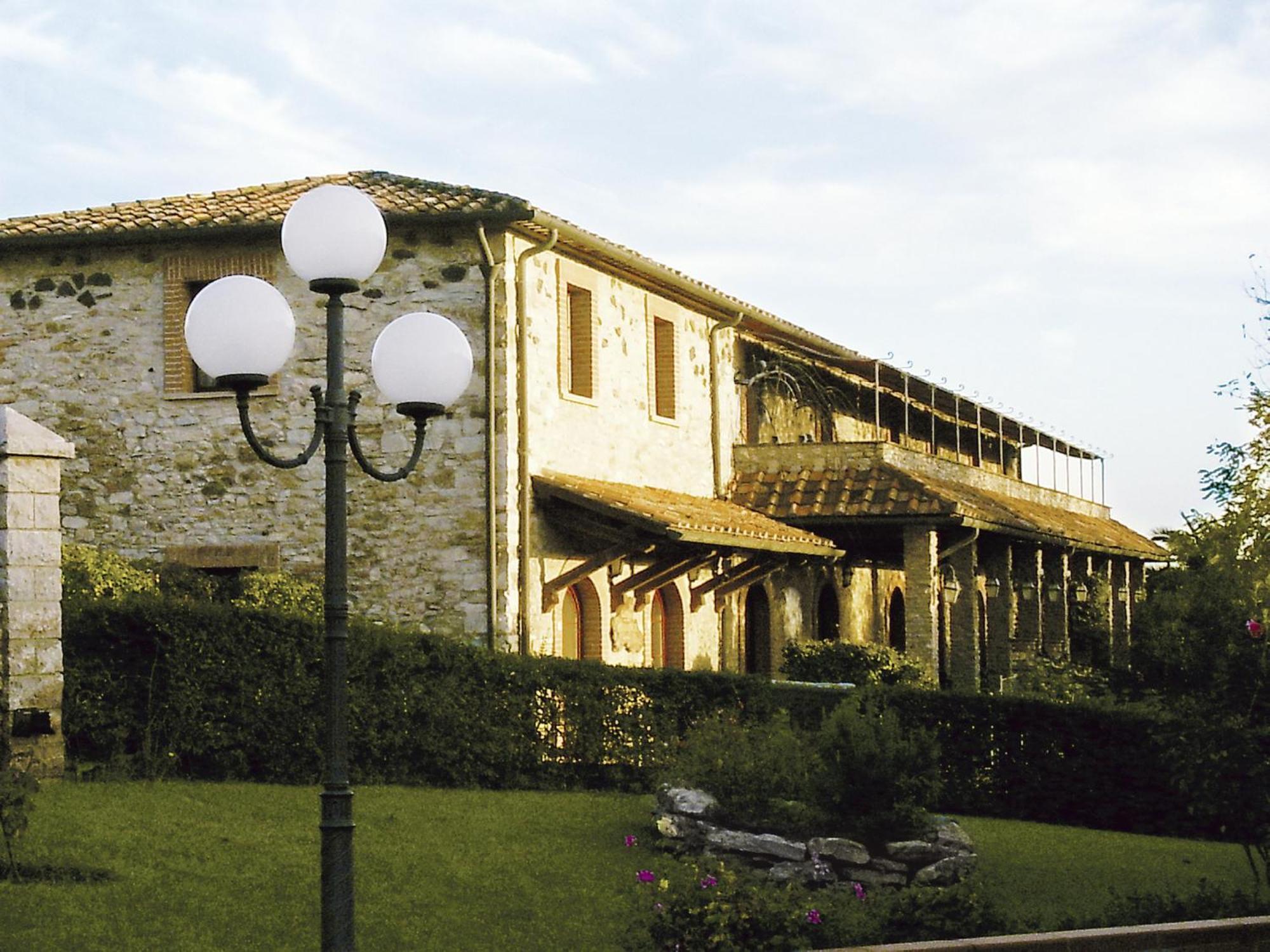 Calidario Terme Etrusche Hotel Venturina Terme Bagian luar foto