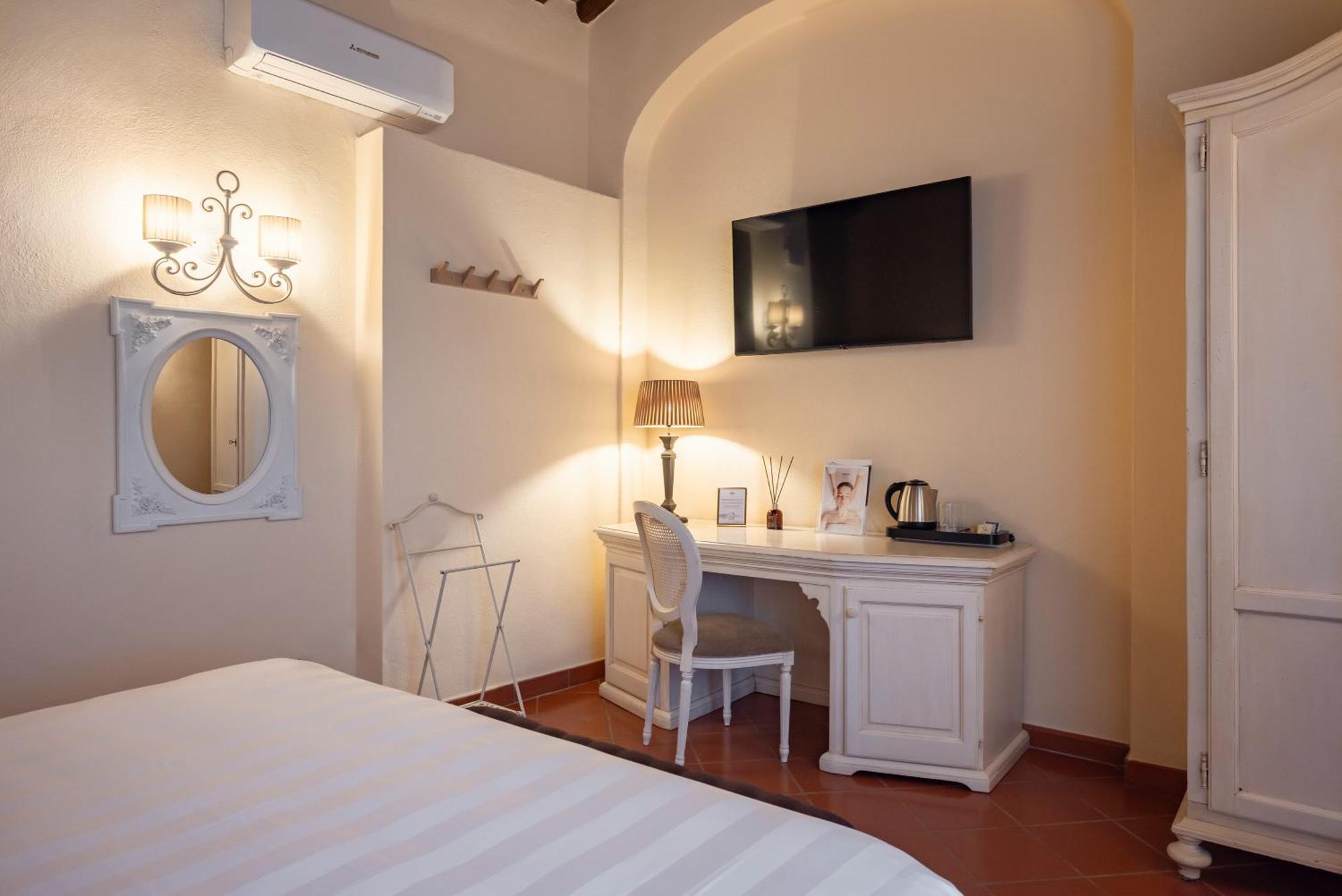 Calidario Terme Etrusche Hotel Venturina Terme Bagian luar foto